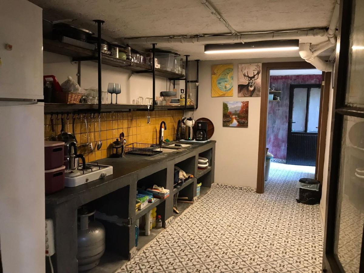 הוסטל איזמיר Titan House מראה חיצוני תמונה